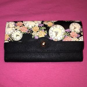 Woman’s Wallet